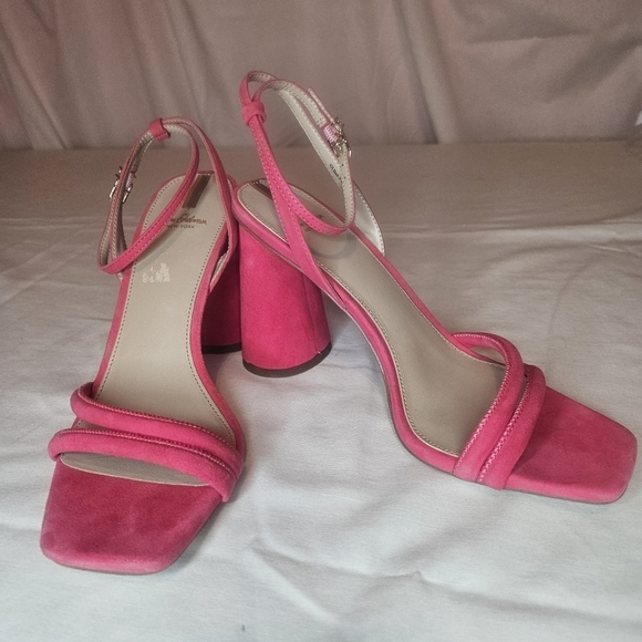 Sam Edelman Shoes - Sam Edelman Kia Fuschia Suede Heeled Sandals Retail $140 Sz 9